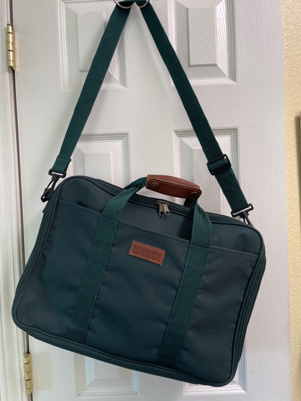 G.H. Bass RARE Vintage Forest Green Chestnut Briefcase Bag Straps